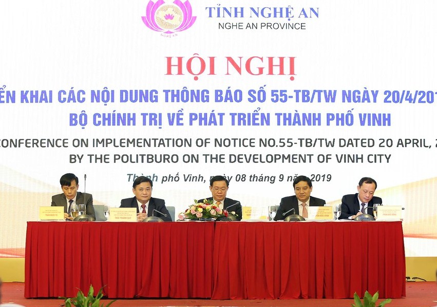 Hội nghị triển khai các nội dung Thông báo số 55-TB/TW ngày 20/4/2019 của Bộ Chính trị về phát triển thành phố Vinh